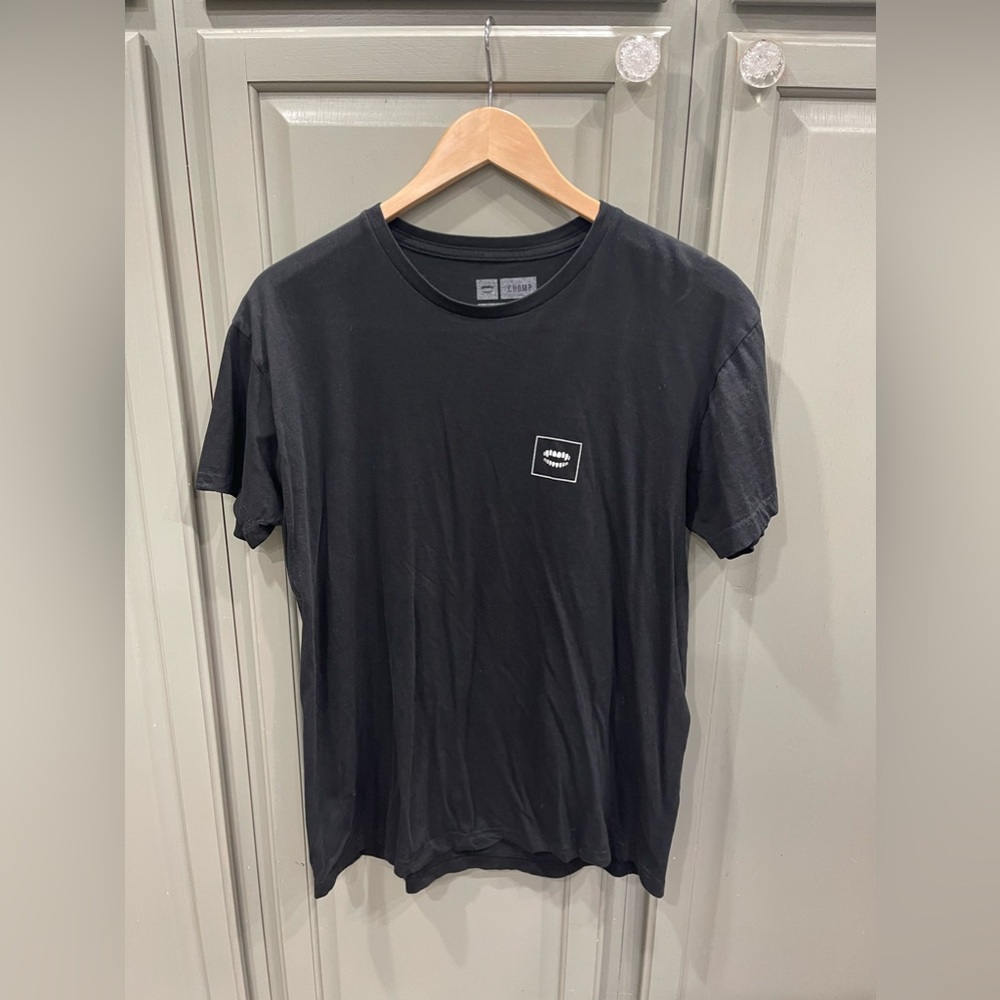 Chomp women’s shirt Large